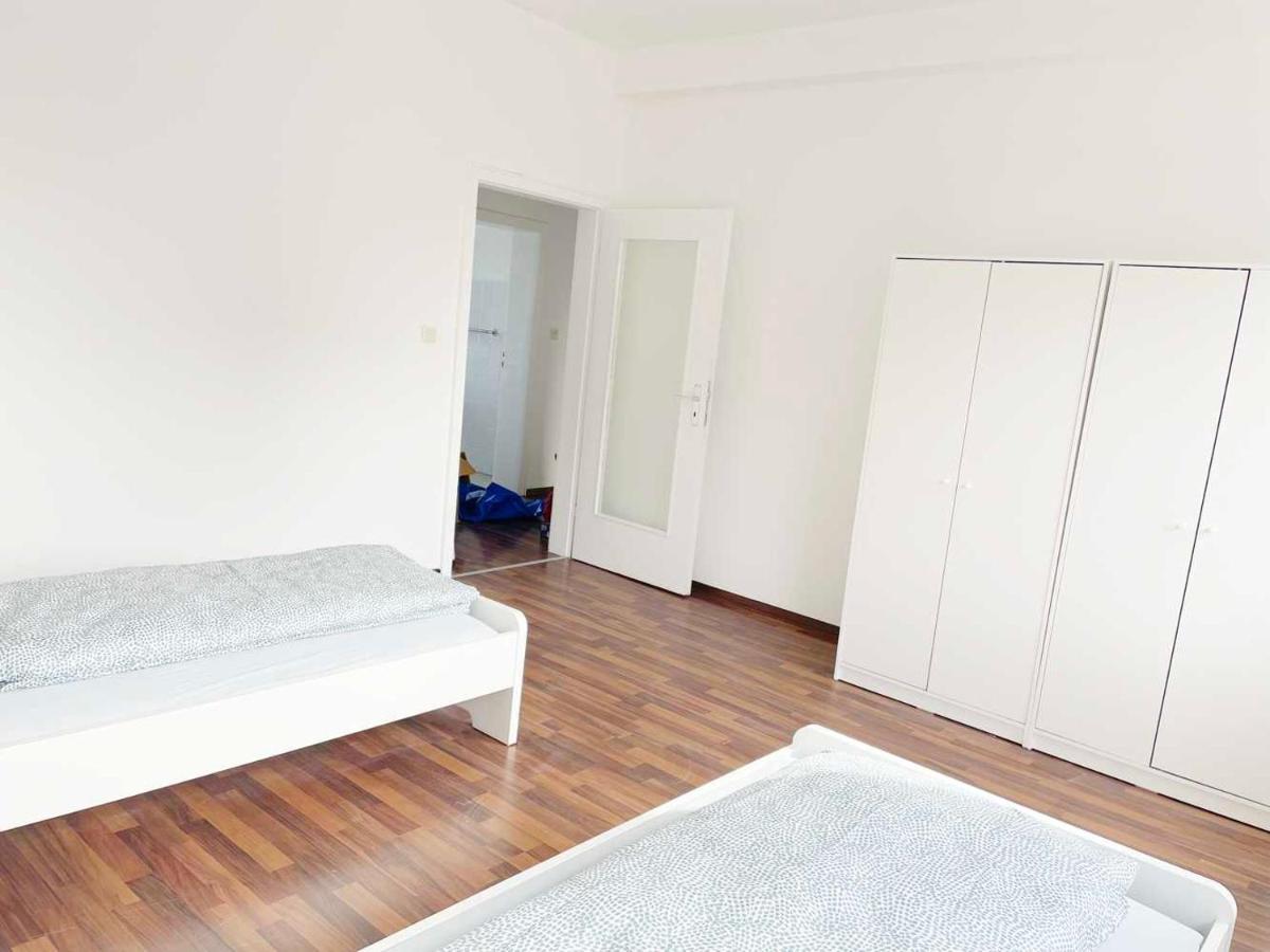 Apartment With 3 Rooms In ヒュルト エクステリア 写真