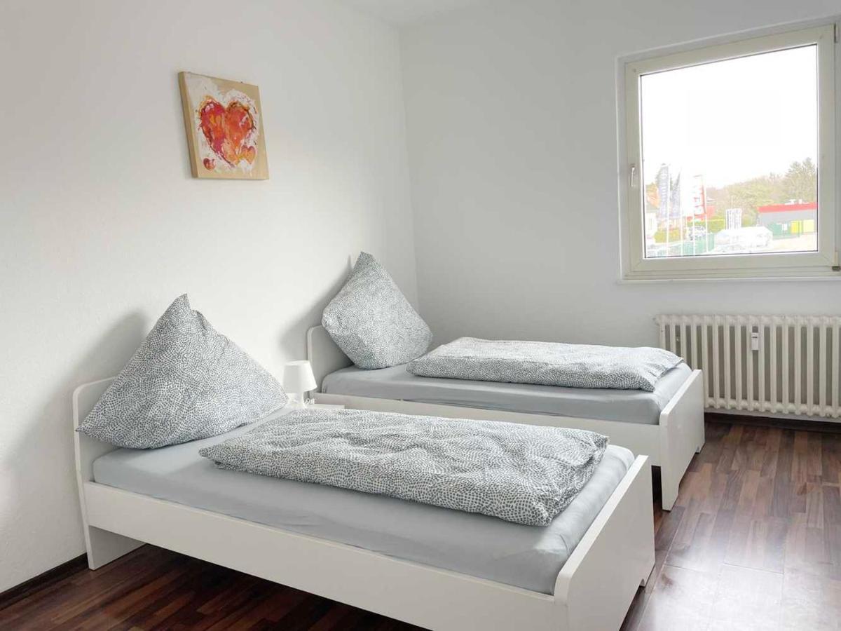 Apartment With 3 Rooms In ヒュルト エクステリア 写真