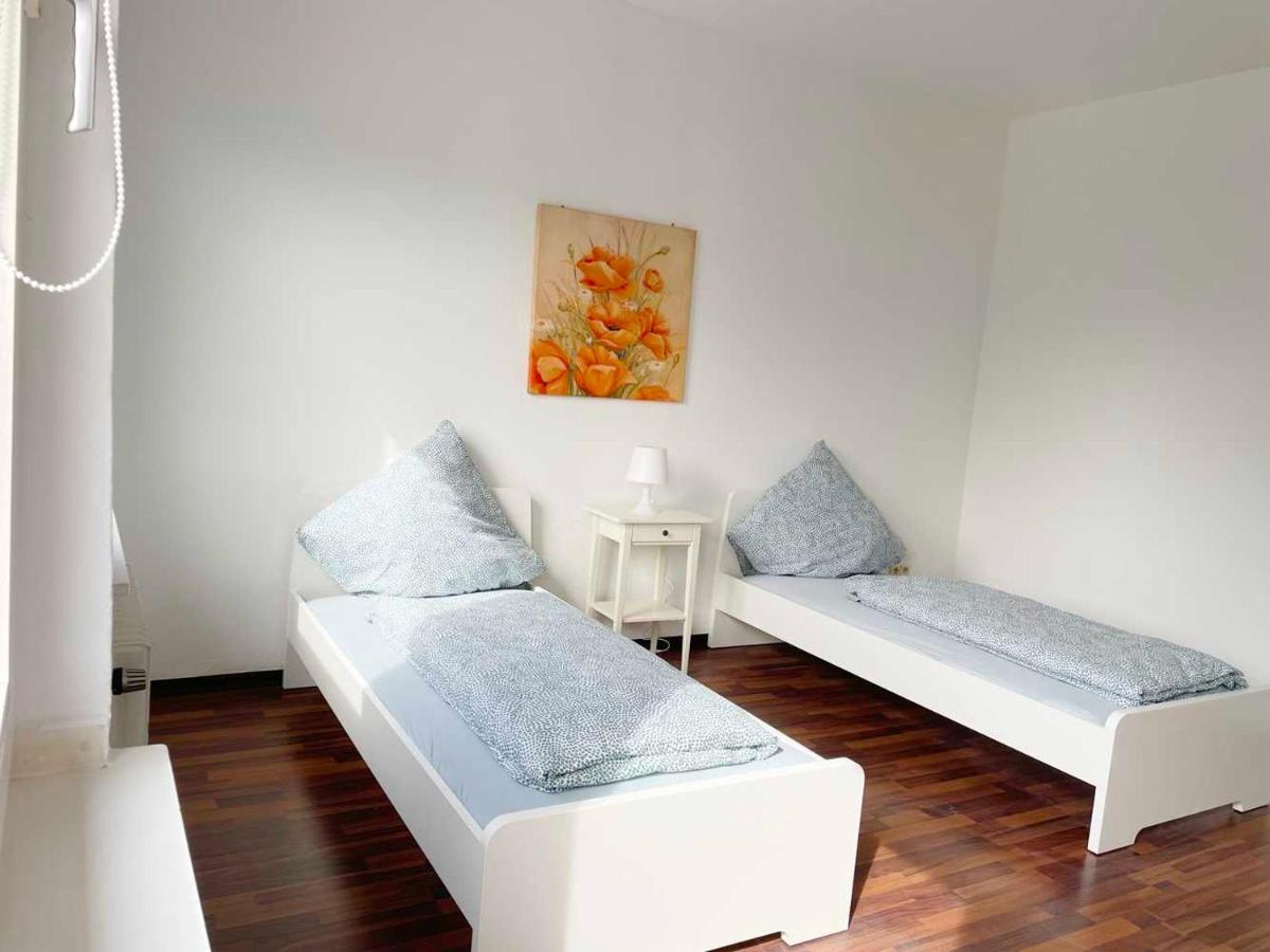 Apartment With 3 Rooms In ヒュルト エクステリア 写真